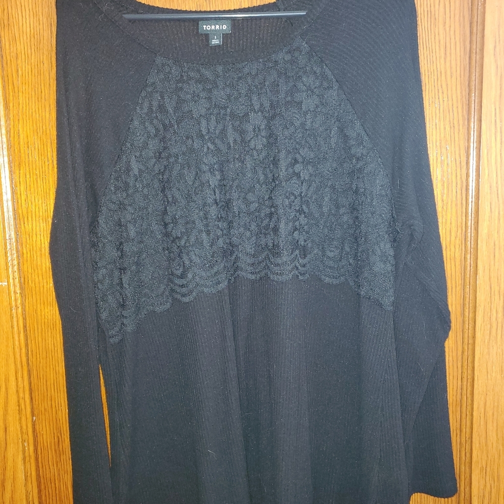 Torrid ribbed sweater with lace